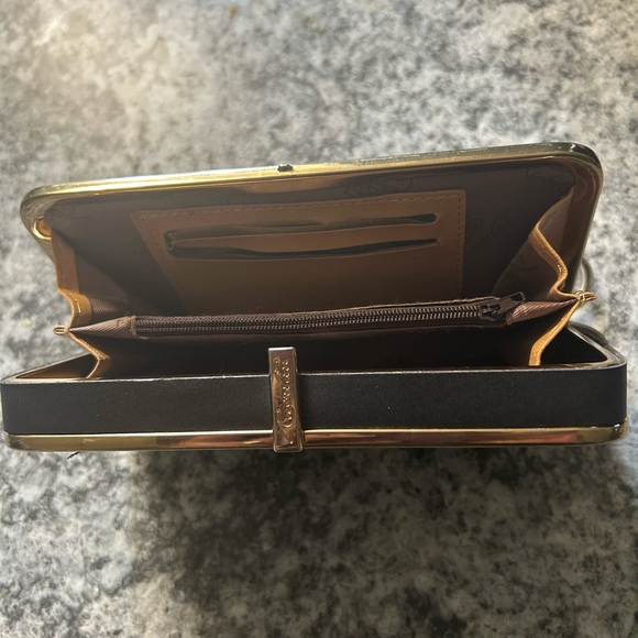 Book style wallet - Picture 5 of 6